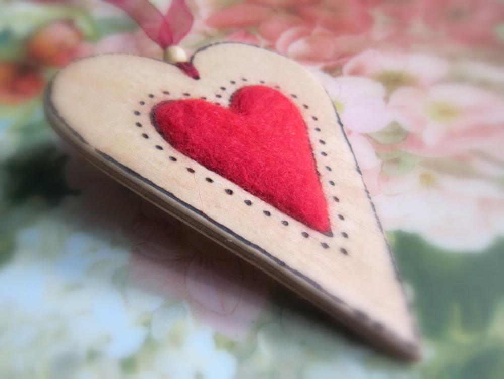 Queen Of Hearts - Needle Felted Hanging Wood Heart